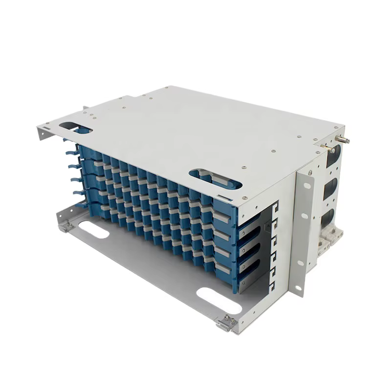 Cadre de distribution optique modulaire 72 ports Réseau FTTH avec gestion efficiente des câbles Connecteur LC pour usage en fibre optique